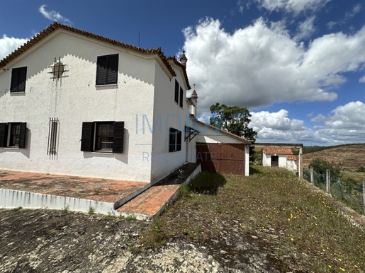 Villa met 6 slaapkamers in Santana da Serra