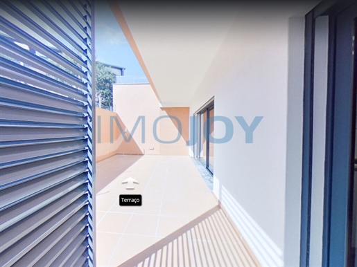 Ausgezeichnete 3-Zimmer-Wohnung mit neuer Terrasse in Loures