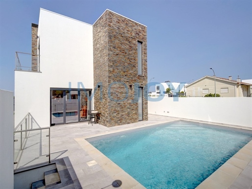 Detached House, T3 + 1 with Pool, Leceia, Porto Salvo