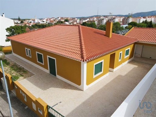 Maison traditionnelle T4 à Lisboa de 249,00 m²