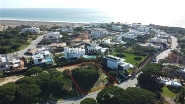 Vale do Lobo : Fabulous plot with project approved