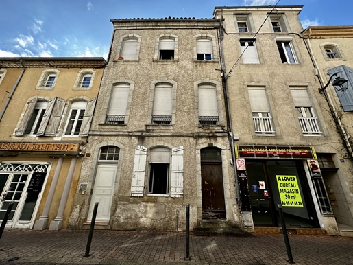 Villeneuve Sur Lot, Gebäude mit 6 Wohnungen