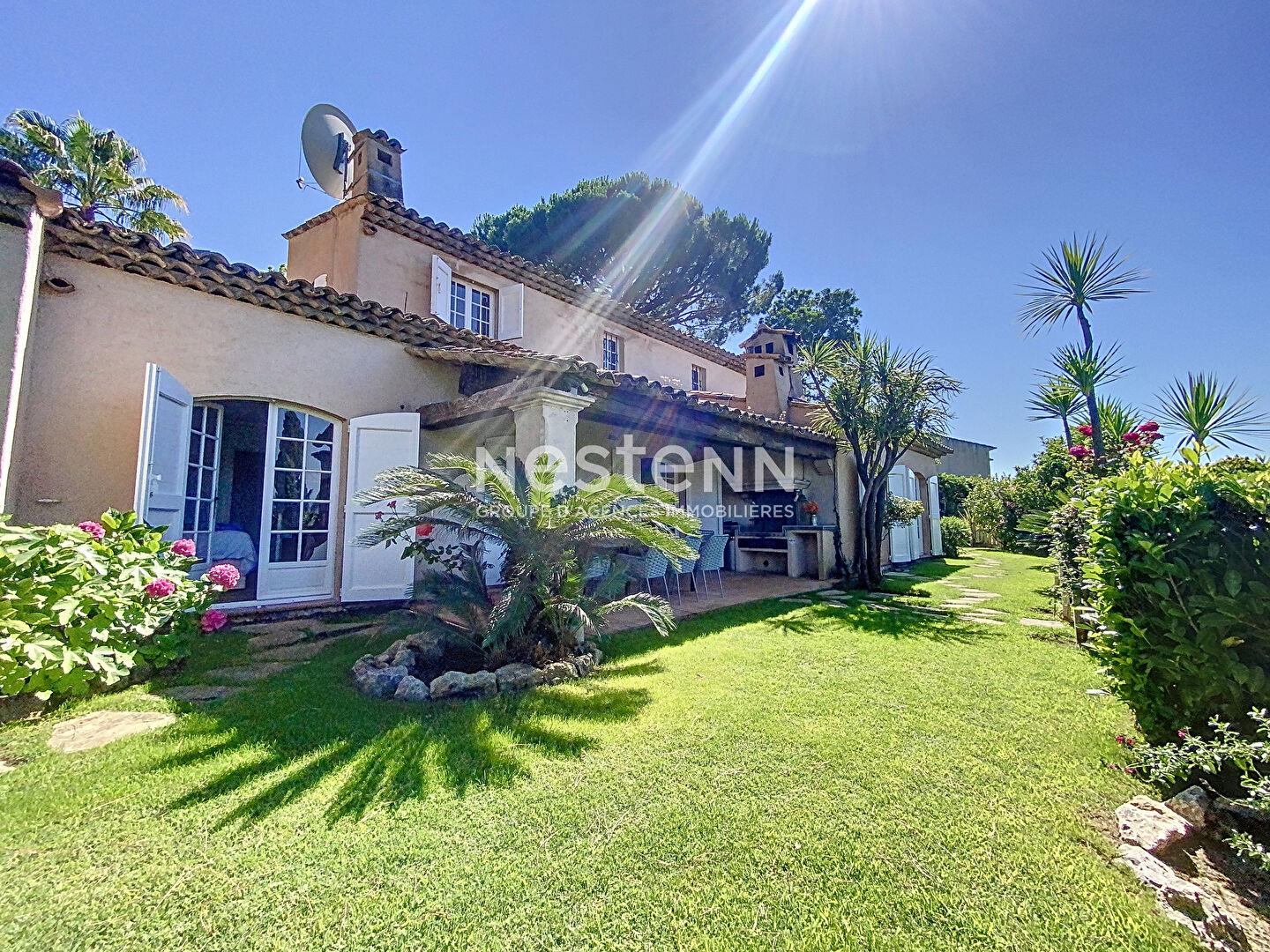 Super Cannes - Hus 153 m² - 4 Soveværelser - Grund: 1500 m² - Swimmingpool - Garage - Stille