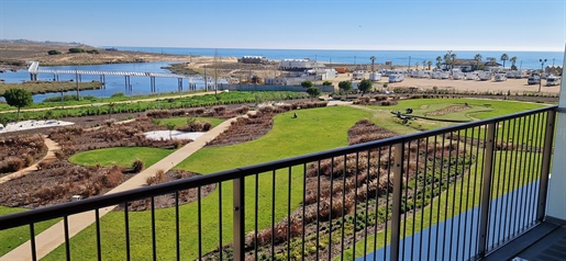 Luxuriöses Bayline Apartment mit Meerblick