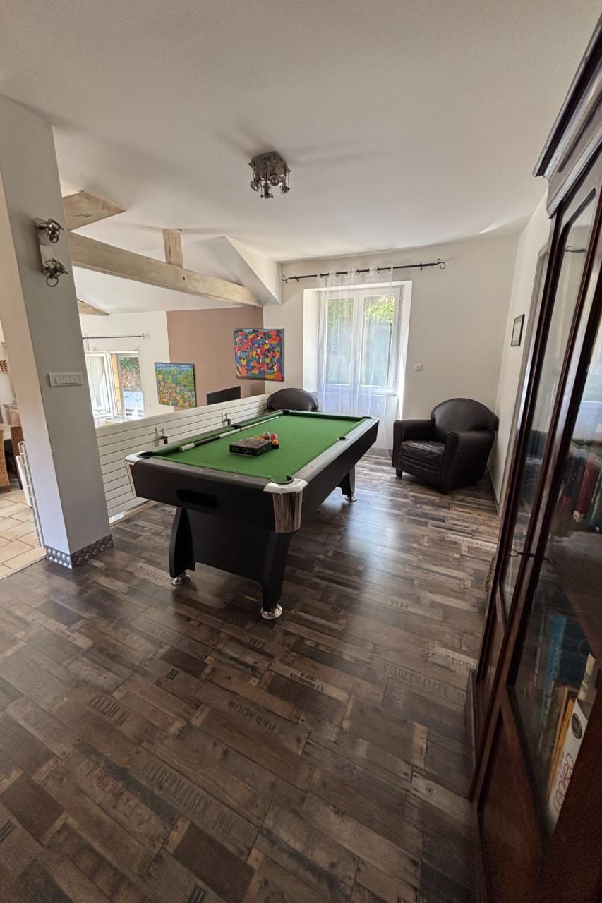 Purchase: House (24200)