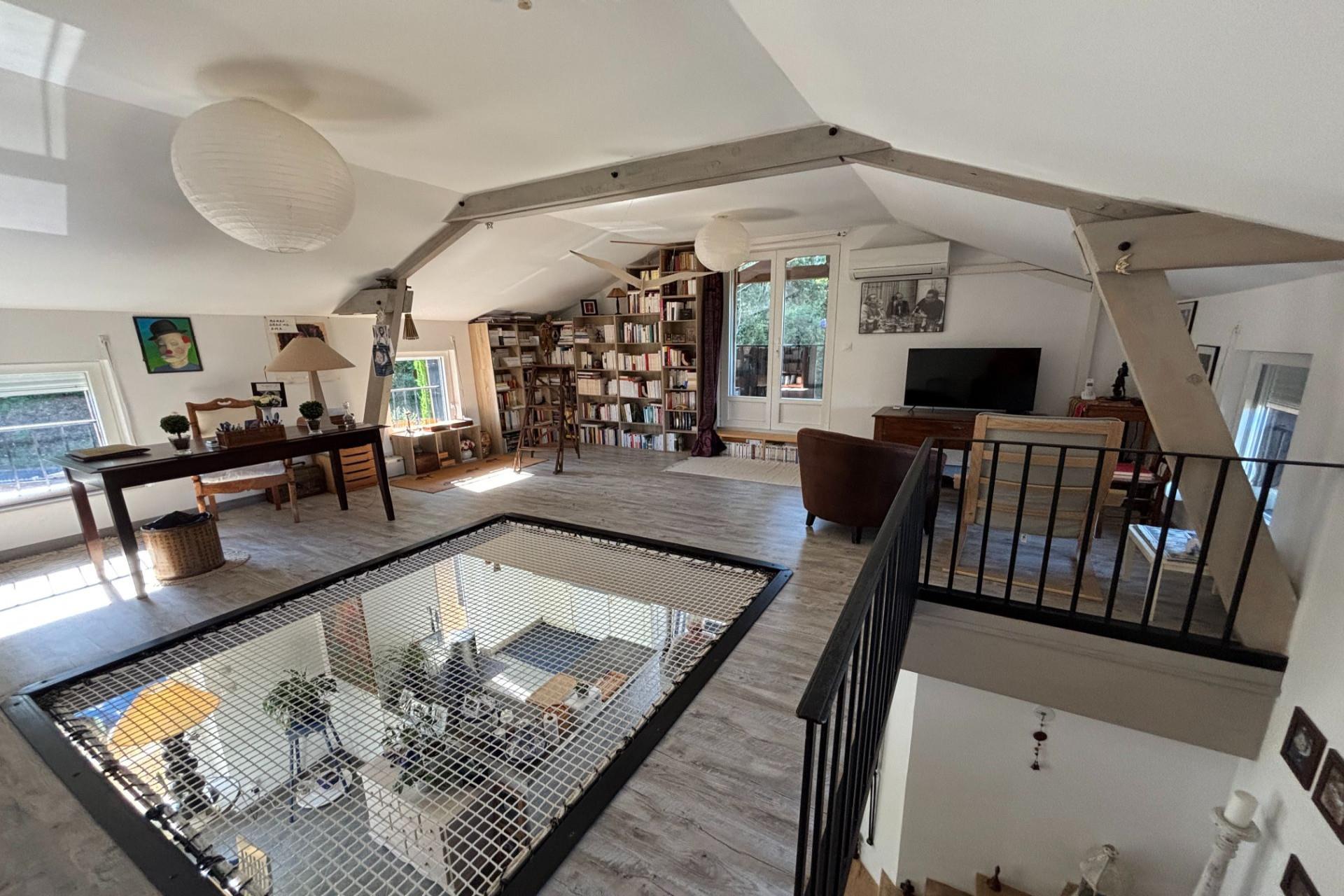 Purchase: House (24200)