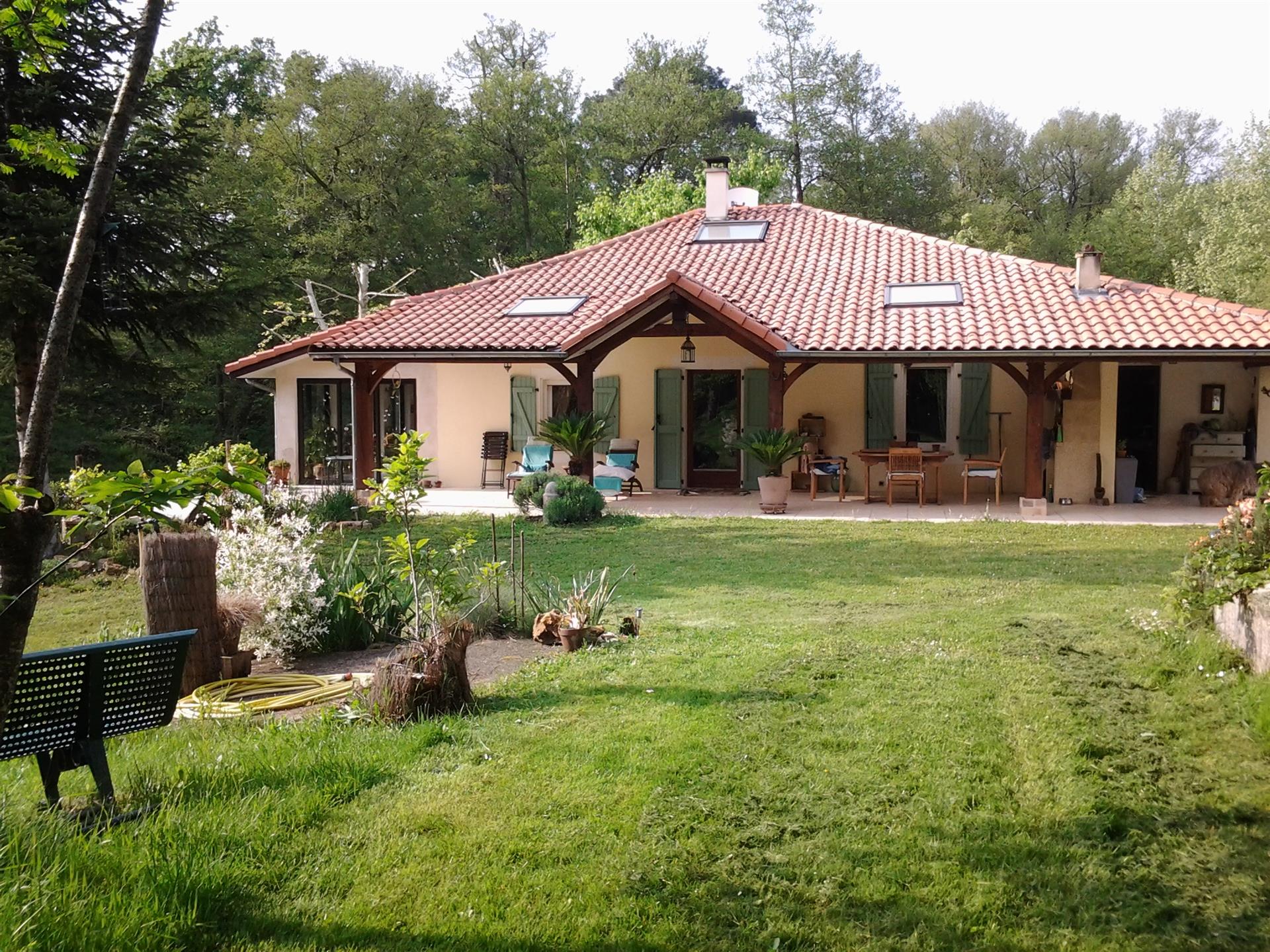 Beautiful property near Mont de Marsan