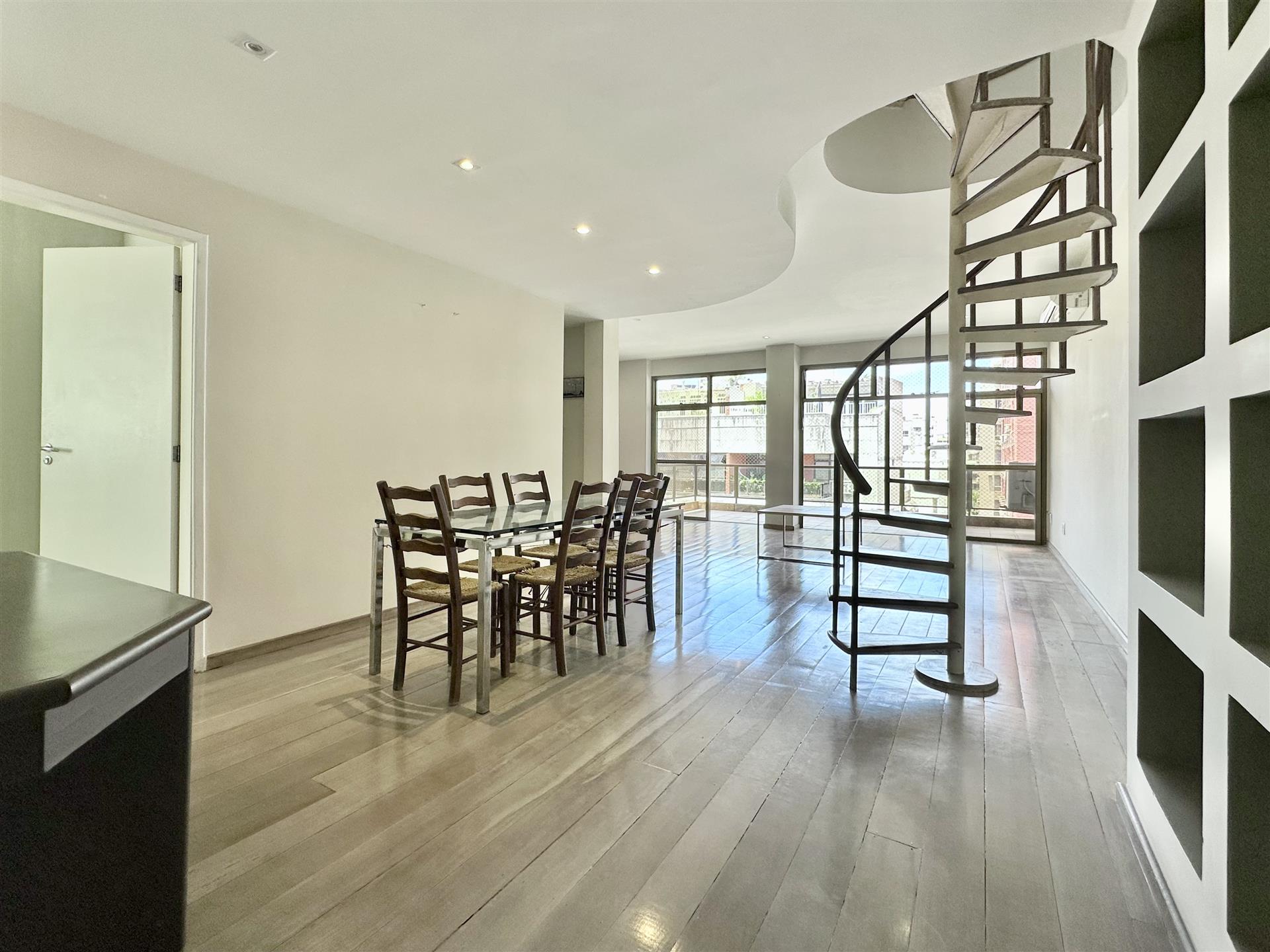 Duplex Penthouse with 4 Bedrooms and Pool for sale in Ipanema