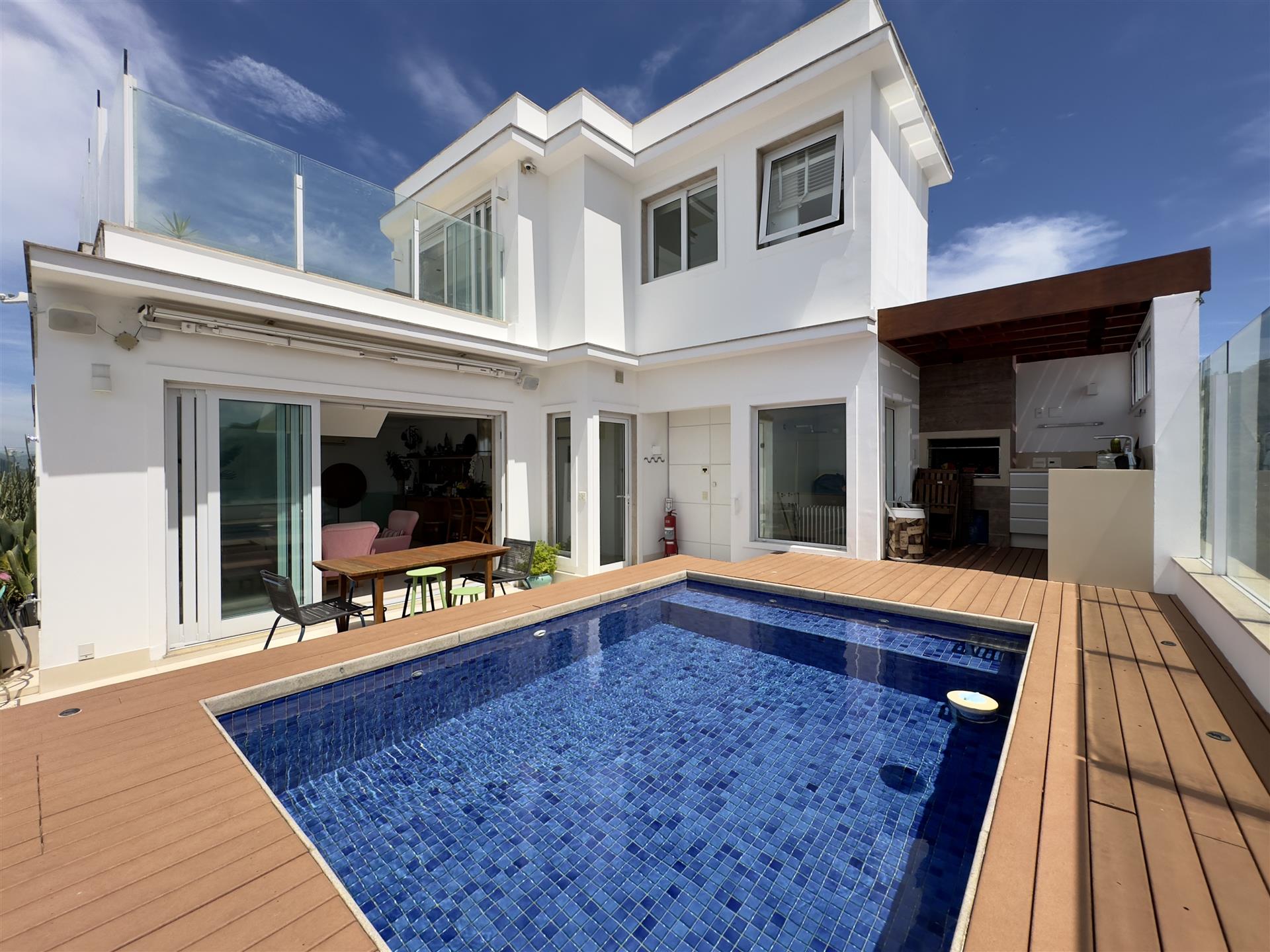 Stunning Triplex Penthouse with Pool for Sale in Copacabana