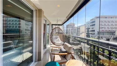 Appartement rénové avec 2 suites à Ipanema à vendre 