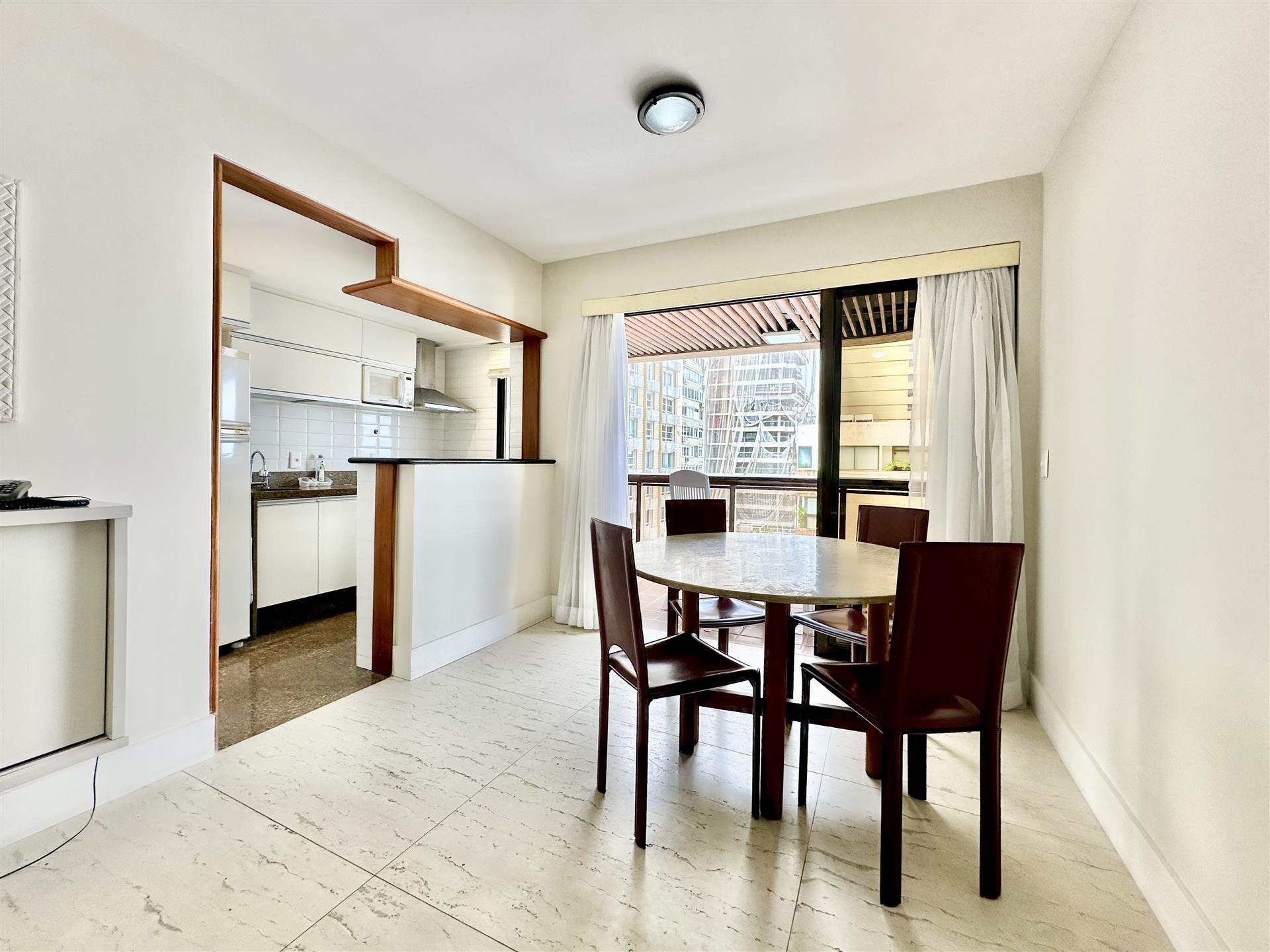 Apartment with sea view on Av. Vieira Souto, Ipanema