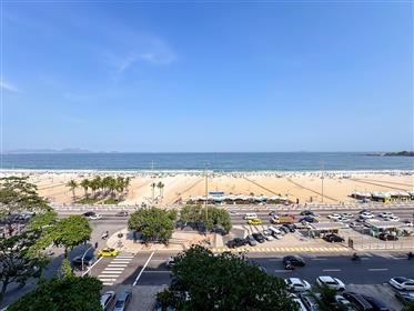Totally new seafront apartment in Copacabana