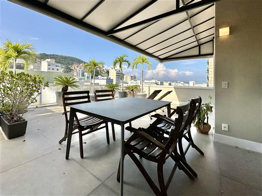 Luxe volledig gerenoveerd duplex penthouse in Ipanema