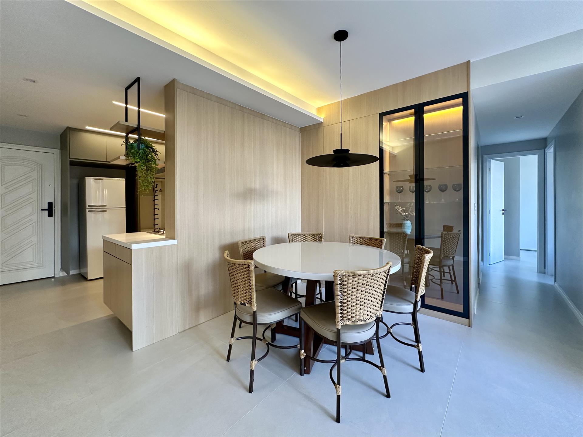 Completely renovated luxury apartment in Ipanema 