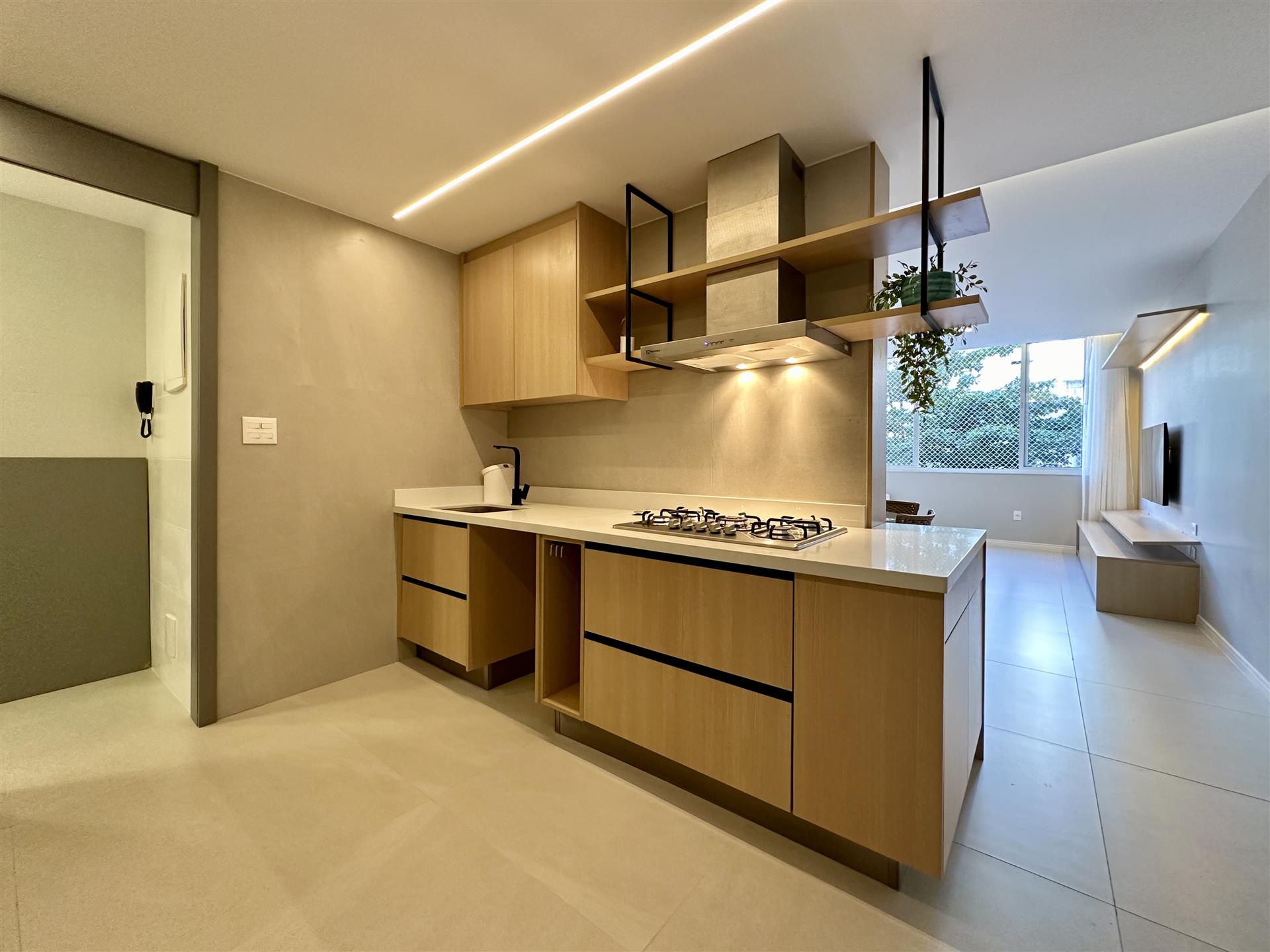 Completely renovated luxury apartment in Ipanema 