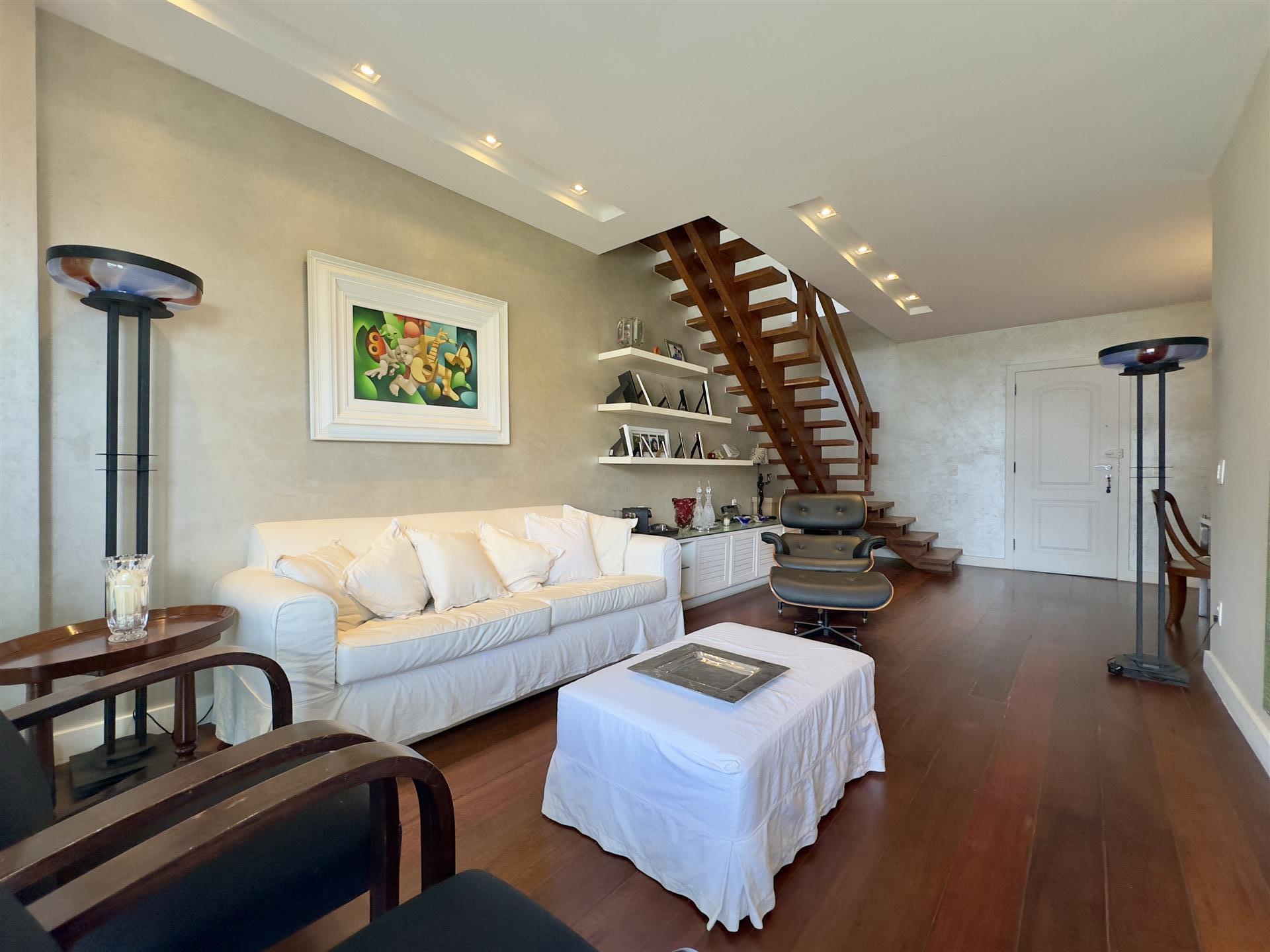 Incredible Triplex Penthouse with Terrace for Sale in Ipanema