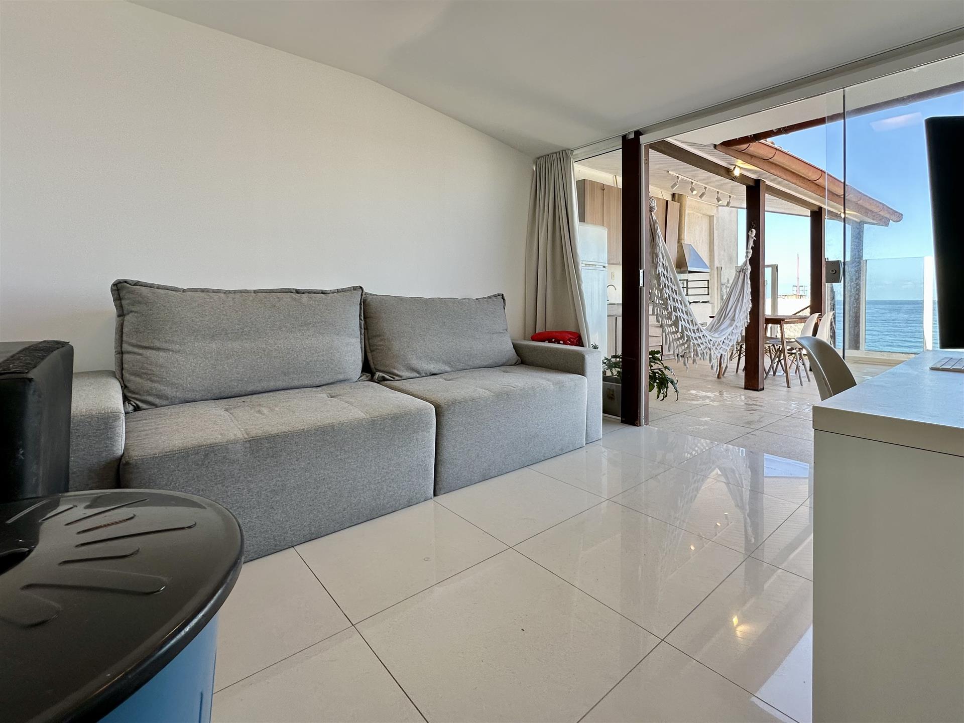 Duplex penthouse for sale in Leme with sea view