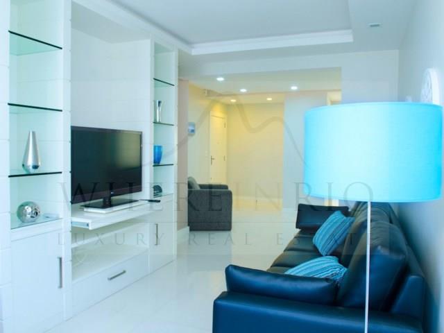 Apartment for sale with sea view in Copacabana