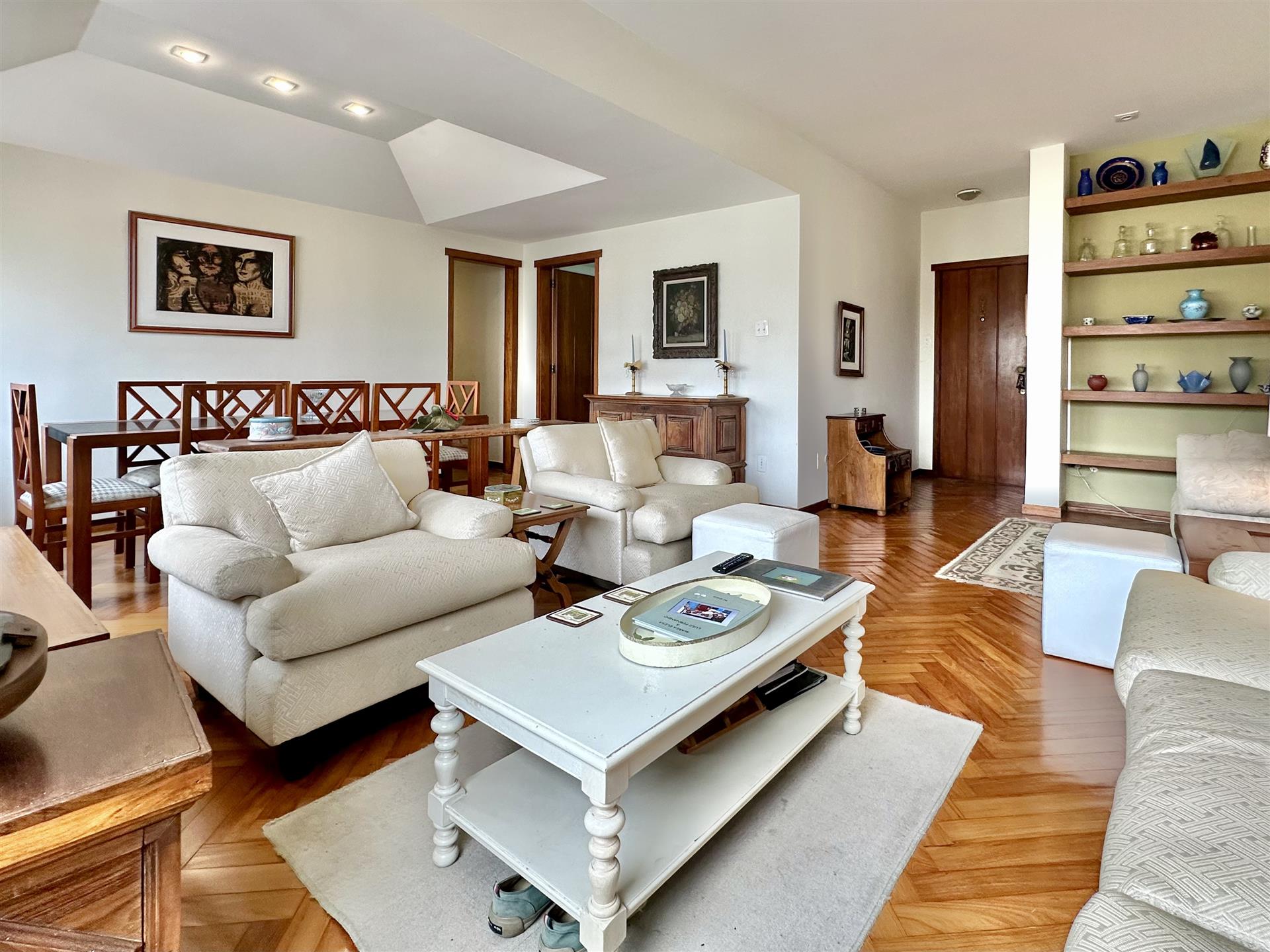 Appartement spacieux de 4 chambres à vendre à Ipanema
