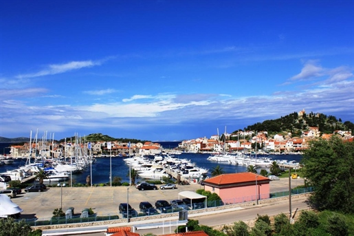 Seafront Property Tribunj en