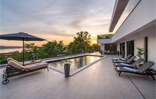 Sea View Villa Maslenica en