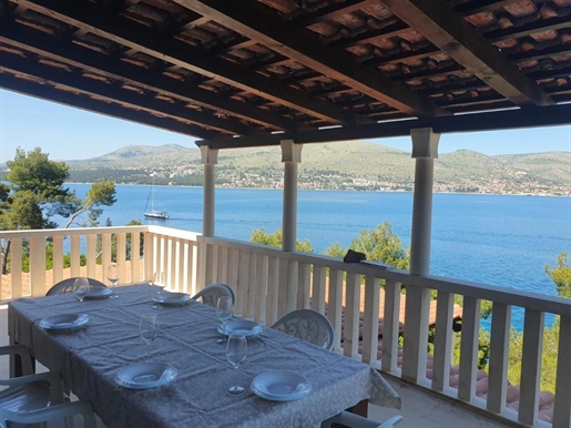 Seafront House near Split en