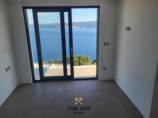 Newly built villa with a sea view, Omiš