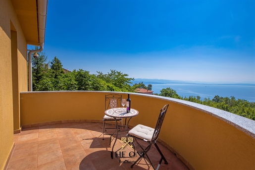 Villa with amazing sea views