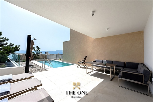 Newly built semi-detached villa with a pool, Kostrena