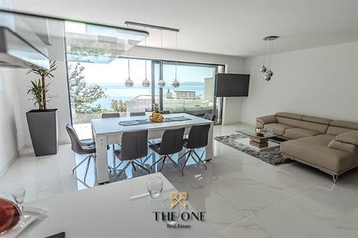Modern semi-detached villa with swimming pool