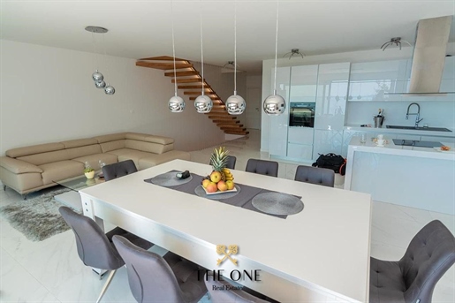 Modern semi-detached villa with swimming pool
