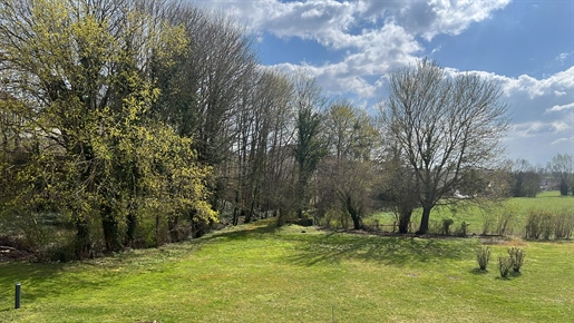 Chatillon Sur Seine :Appartement moderne de 130m2 proche du centre ville au cœur de la nature sur 2