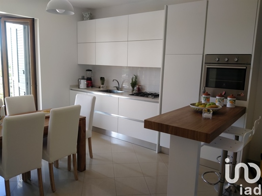 Vendita Appartamento 85 m² - 2 camere - Mosciano Sant'Angelo