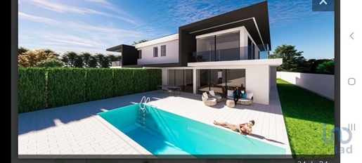 Huis in Aveiro met 68,00 m²