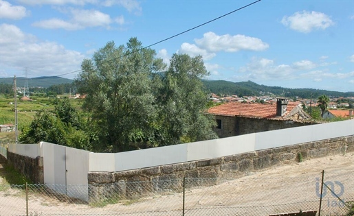 Maison de village T3 à Braga de 2500,00 m²