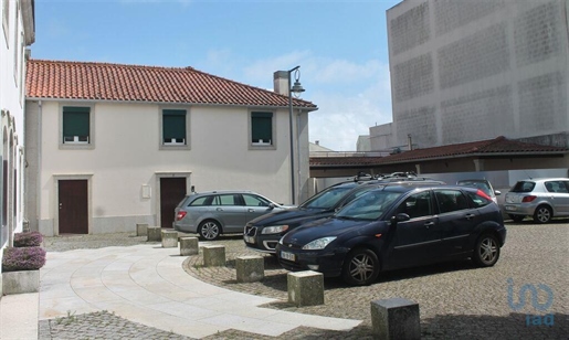 Maison T4 à Braga de 395,00 m²