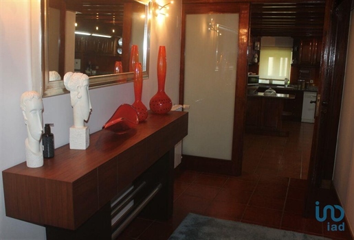 Home / Villa met 4 Kamers in Braga met 395,00 m²