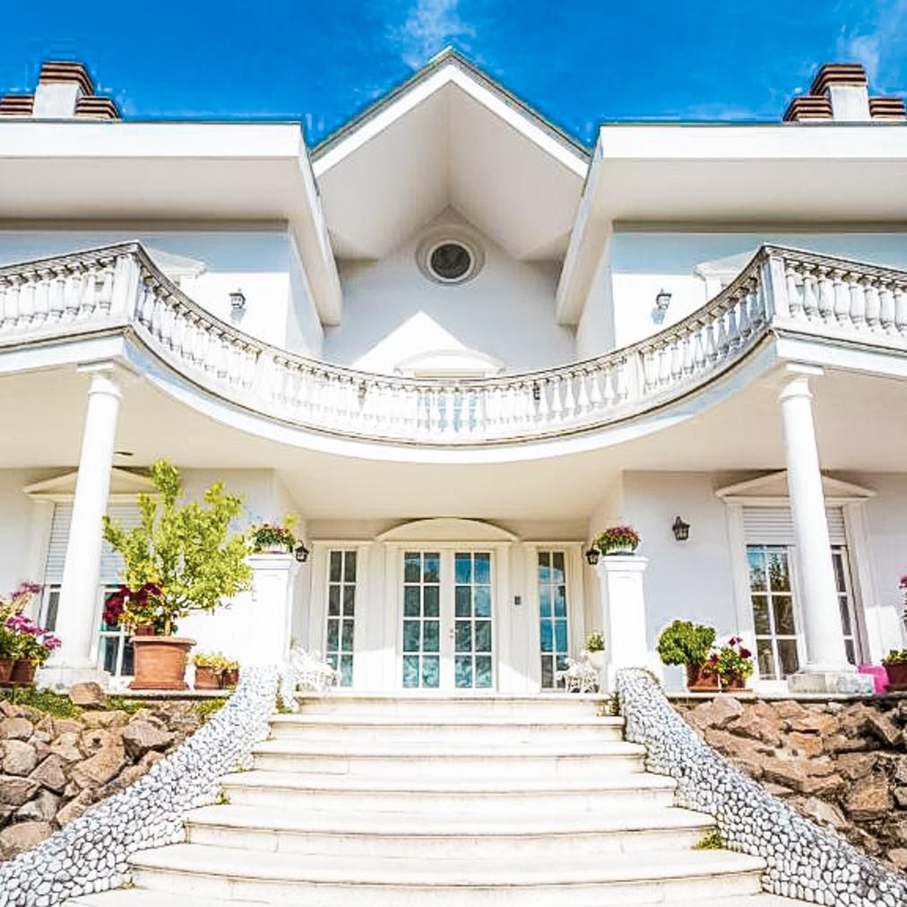 Elegant Villa in Lainate, Lombardy