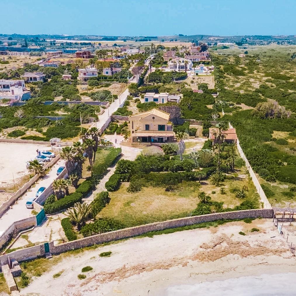 Charming Villa in Noto, Sicily's Enchanting Beauty