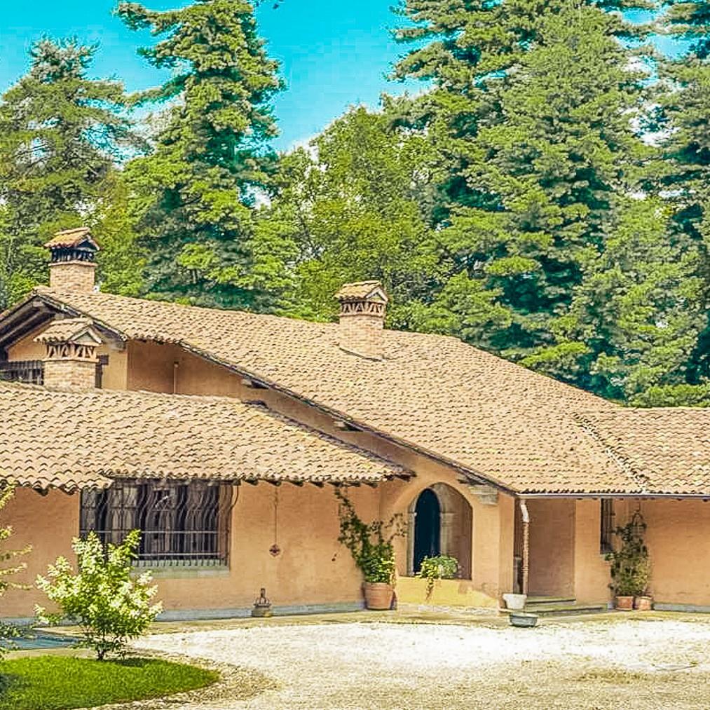 Luxury Villa in Oleggio Castello, Lake Maggiore, Piedmont