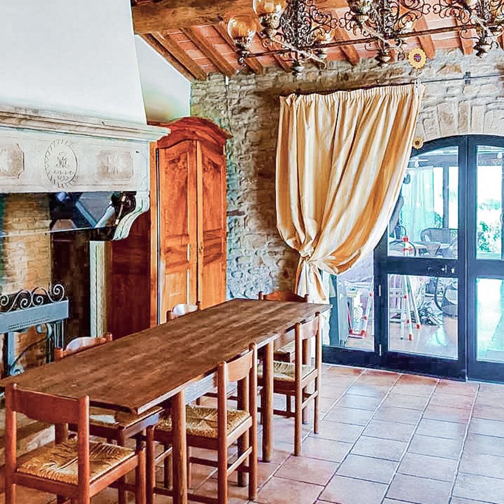 Luxury Country House in Tuscany's Arezzo Countryside