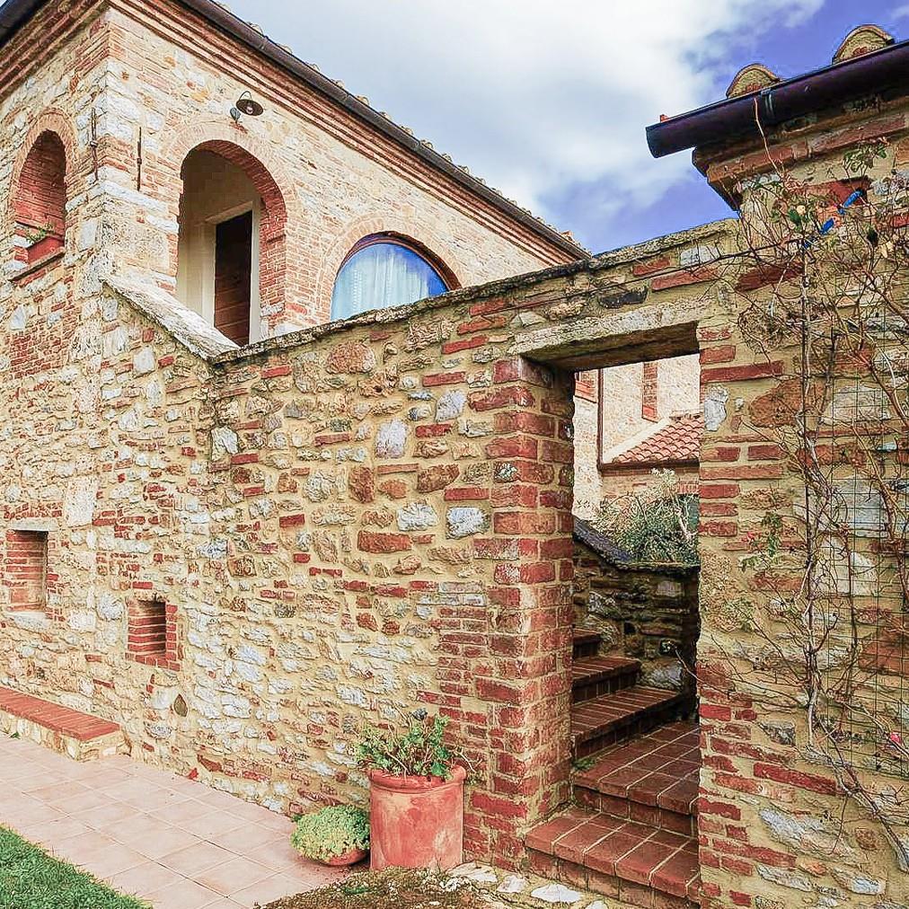 Rustic Country House in Rapolano Terme, Tuscany