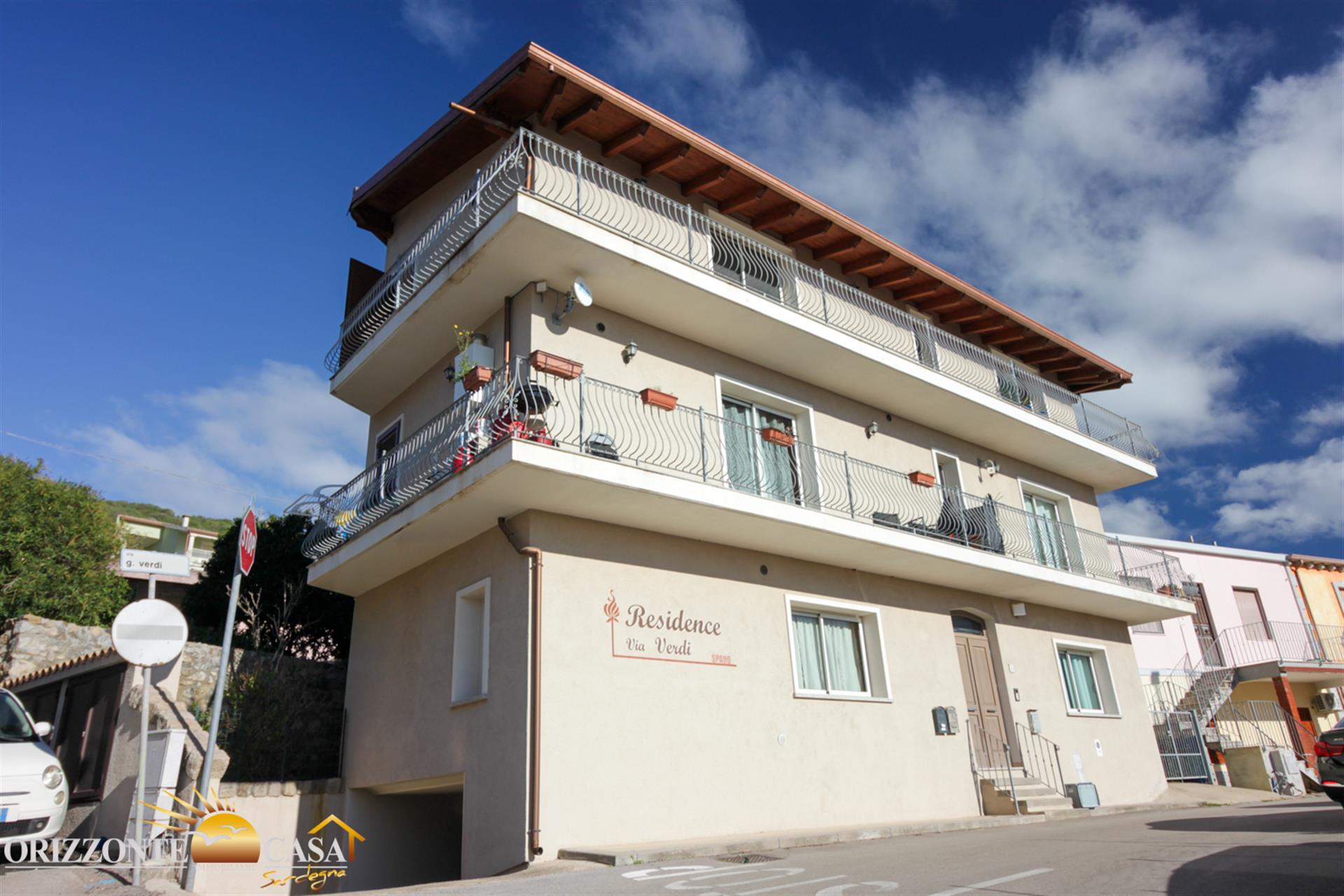 Sardegna Cost Nord - Apartamento de três cômodos no térreo com dois banheiros em Badesi