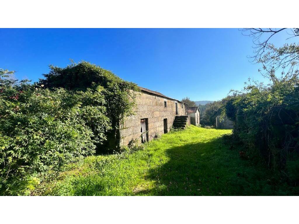 Quinta Magães, 80 hectares with 2 hectares of construction area, in Marco de Canaveses