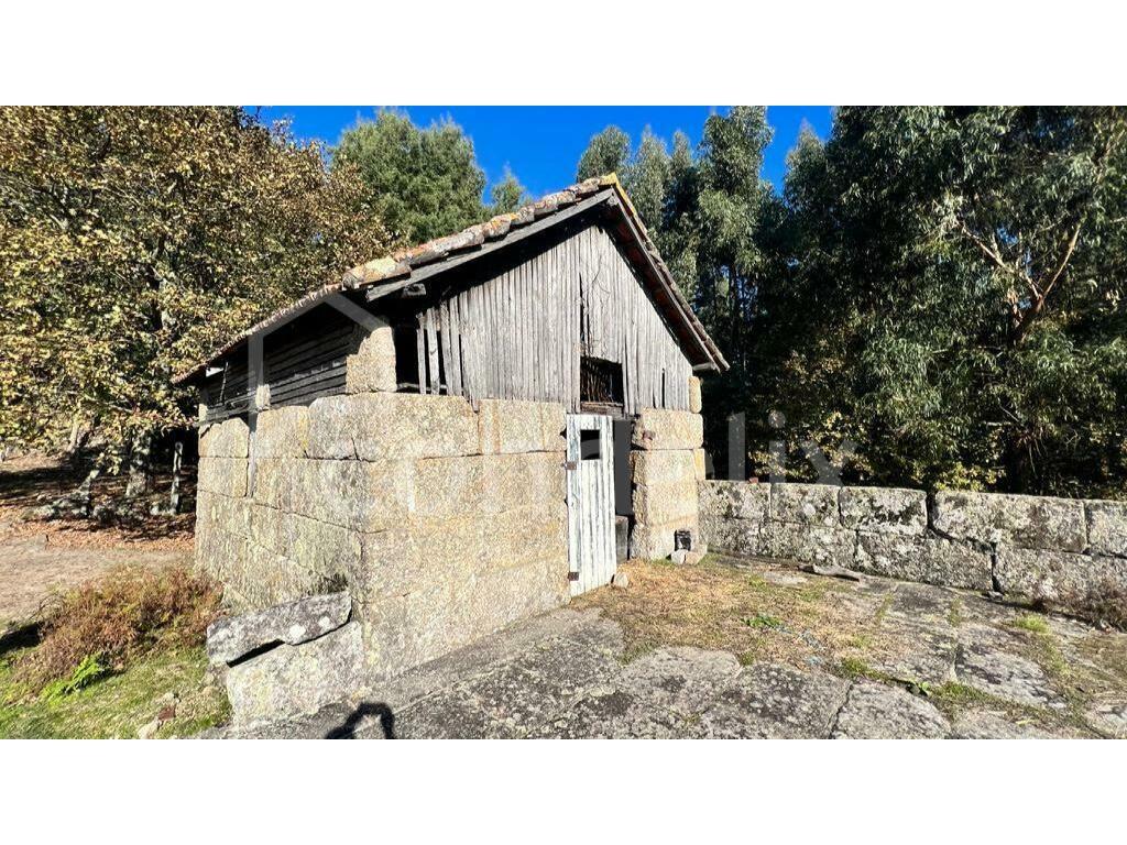 Quinta Magães, 80 hectares with 2 hectares of construction area, in Marco de Canaveses