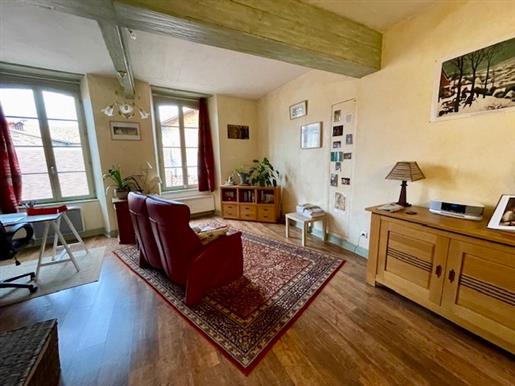 Apartment of character, historic center of Figeac (Lot)