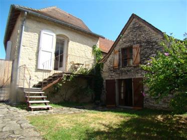 Near Caylus, In the heart of a beautiful village, Bel Ensemble Quercynois 