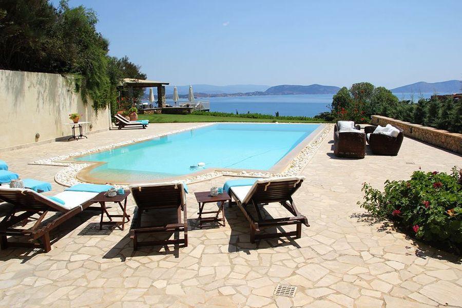 Villa 280sqm, €1.550.000, Peloponnese