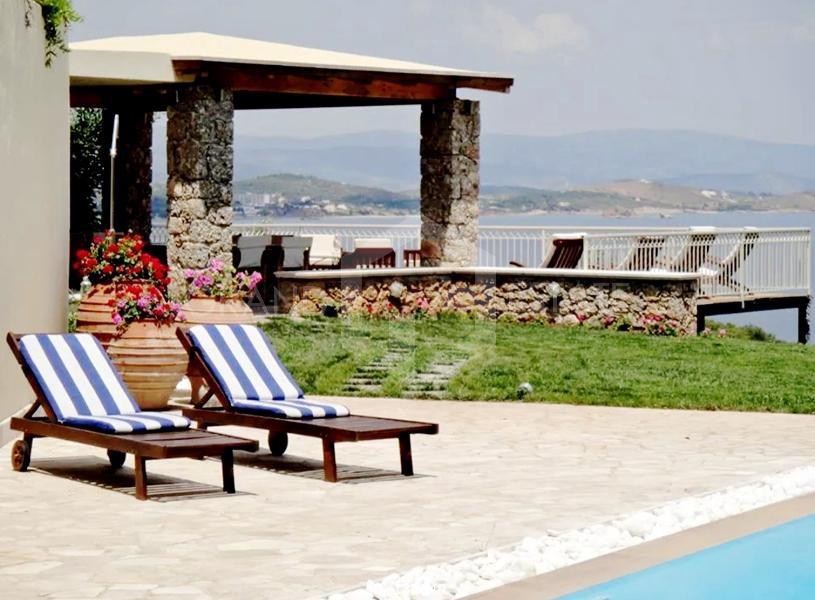 Villa 280sqm, €1.550.000, Peloponnese