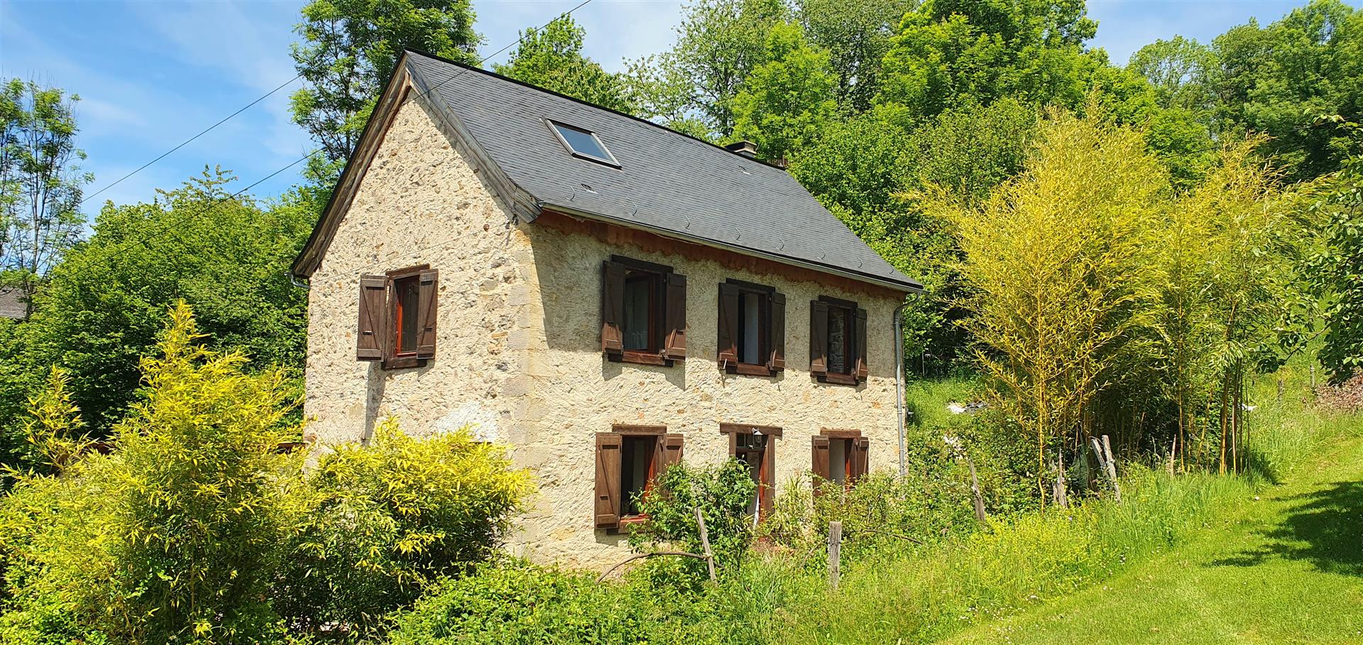 Maison écologique en pleine montagne 